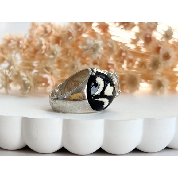 Black & White Enameled Domed Rhinestone Sterling Silver Vintage Ring - sz 5.75 - Picture 4 of 10